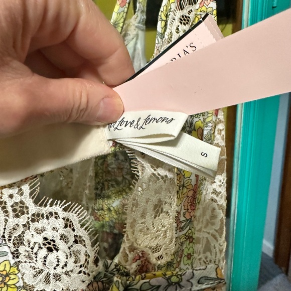 For love and lemons dress small - Picture 5 of 7